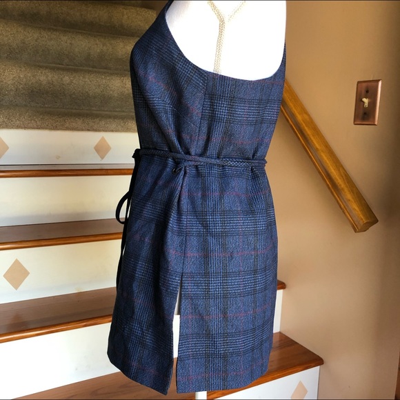 BOGO 50% OFF Banana Republic Shirt - Picture 3 of 5